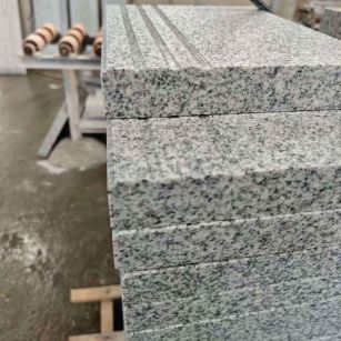 昌都芝麻白楼梯踏步