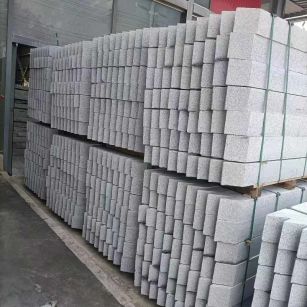 昌都芝麻白树围石 树池