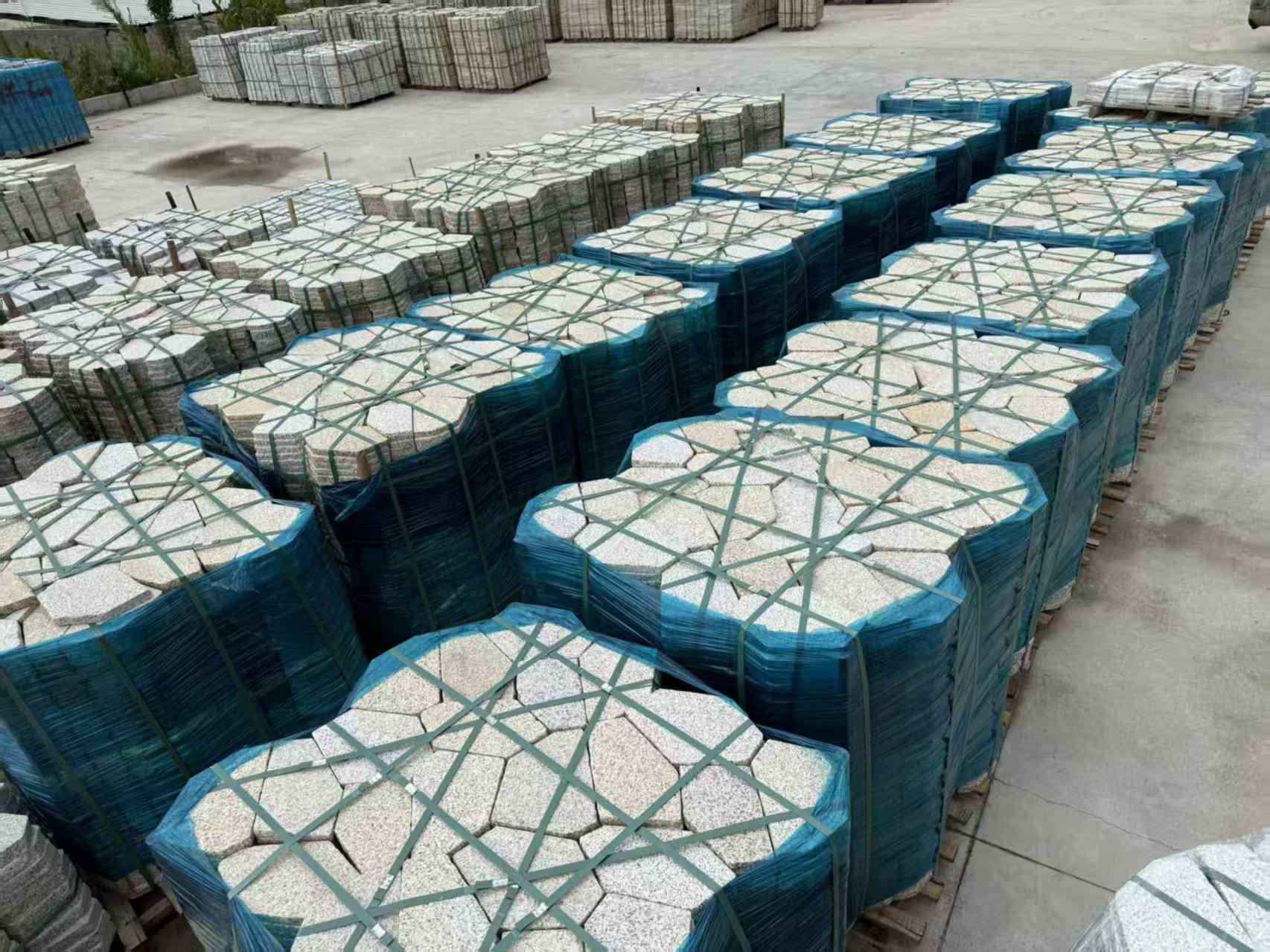 昌都黄金麻冰裂纹 碎拼