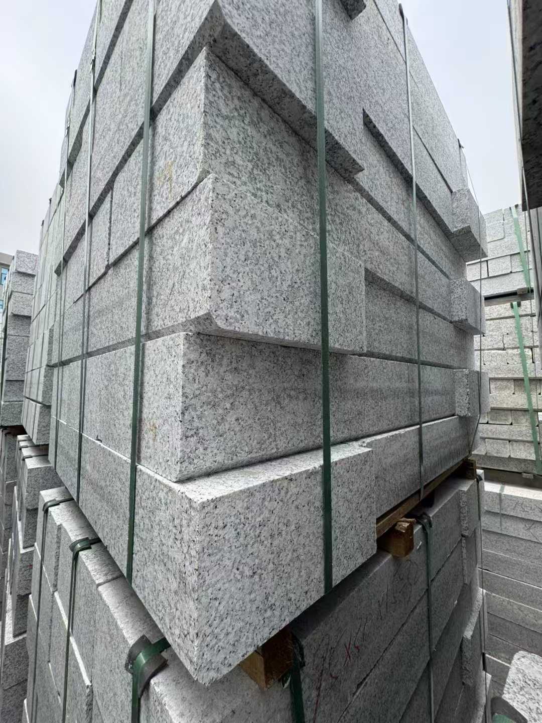昌都芝麻白路牙石 马路牙子