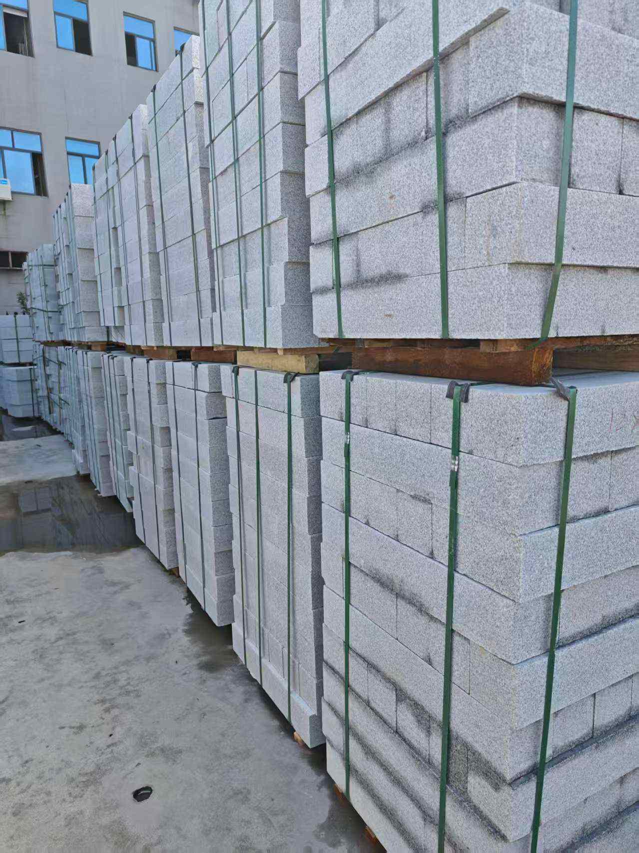 昌都芝麻白路牙石，路侧石